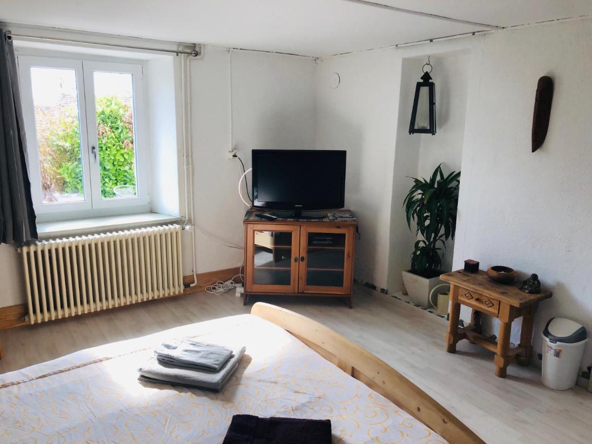 Le 13, Charmant Appartement De 2 Pieces A Lignerolle Zewnętrze zdjęcie